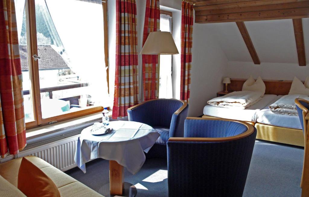 Hotel Garni Otto Huber Oberammergau Rum bild